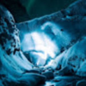 Meet your Posher, Chloe